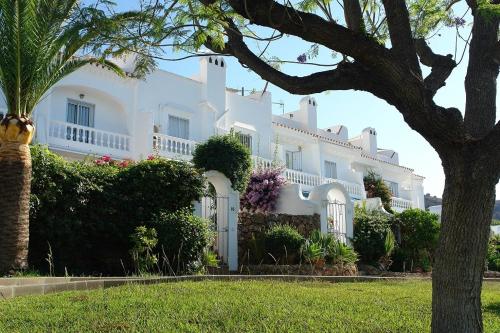JARDINES DE NERJA 18 MENYBER - image 3