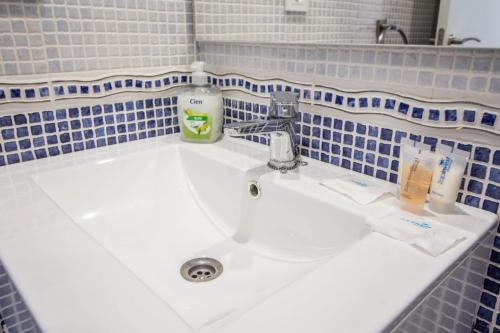 Apartment image 4