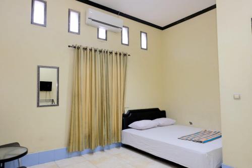 Hotel Puri Lembang near Universitas Sulawesi Barat Majene