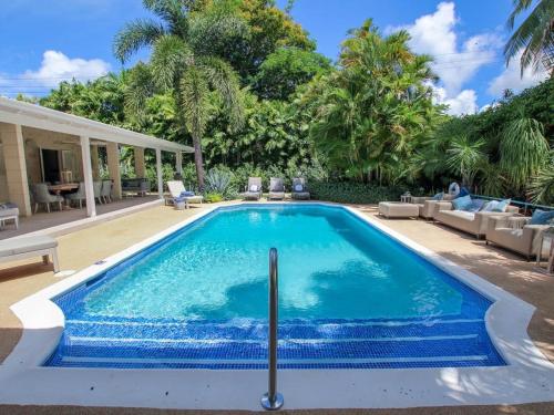 Amazing Villa with Pool 5 mins from Beach - Palm Grove 1 home