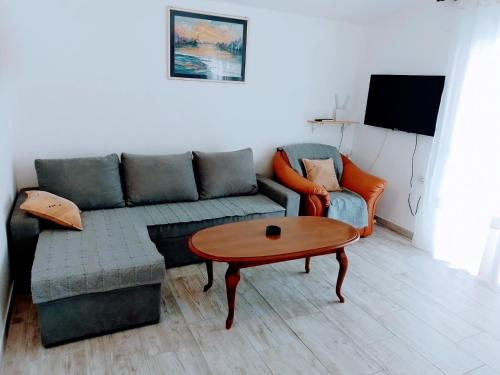 Apartments Zara - image 4
