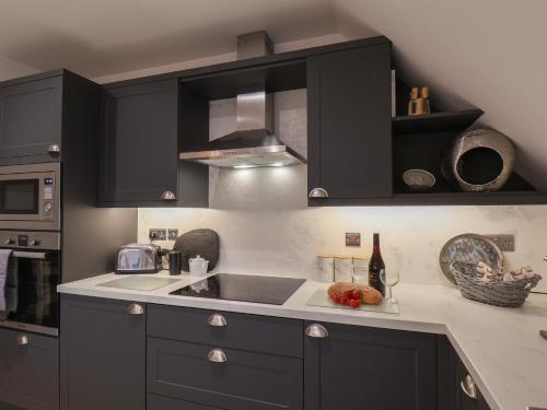 Exterior view, Brambles Apartment in Littlebeck