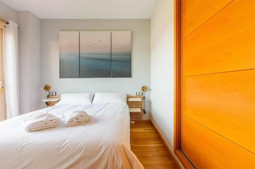 A&N Coastal Comfort Apartment with Pool & Parking - image 2