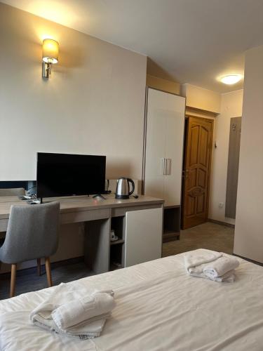 Garni Hotel MB - image 9