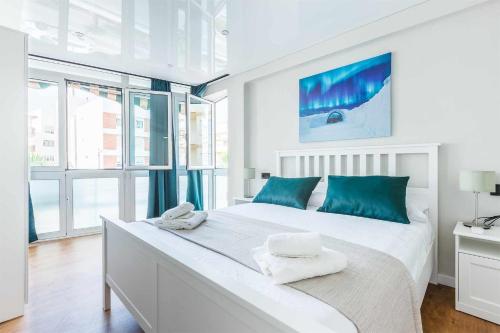 A&N Central Beach Walk Apartment Torre del Mar - image 5