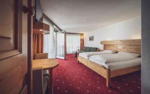 Club Hotel rooms only - by Mountain Hotels in Davos, Schweiz