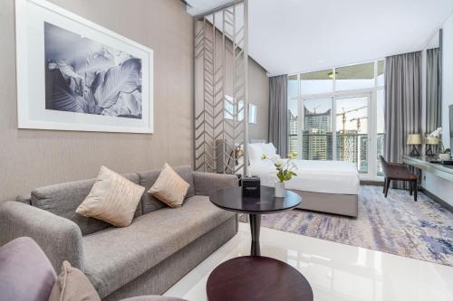 White Sage - Fancy Studio With Mesmerizing Canal Views, Dubai