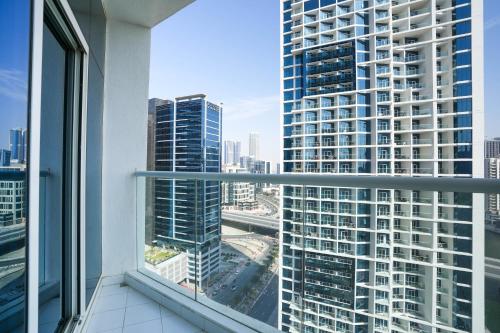 White Sage - Fancy Studio With Mesmerizing Canal Views, Dubai (Foto 4)