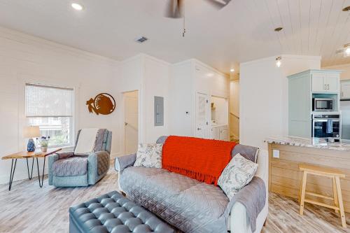 Yellow Rose – Gulf Shores, AL