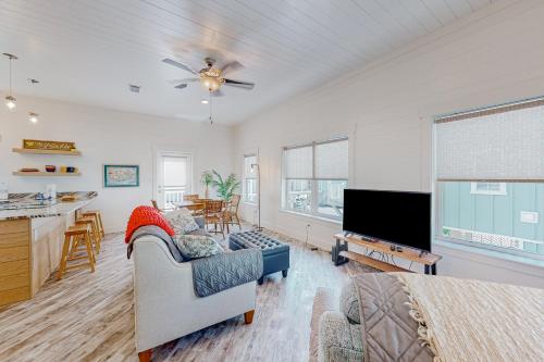 Yellow Rose – Gulf Shores, AL