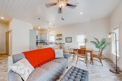 Yellow Rose – Gulf Shores, AL
