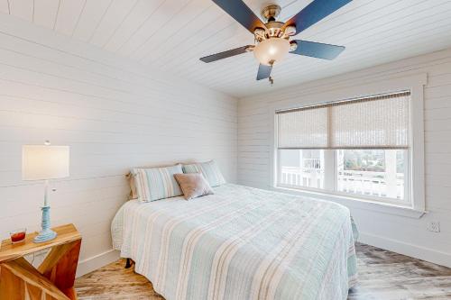 Yellow Rose – Gulf Shores, AL