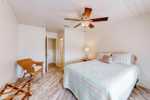 Yellow Rose – Gulf Shores, AL