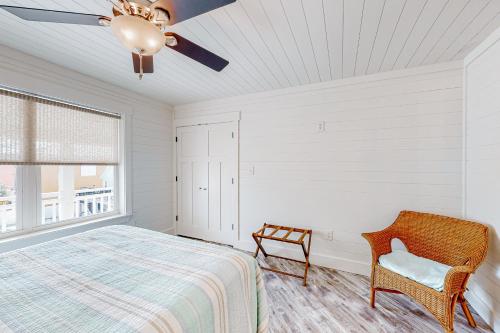 Yellow Rose – Gulf Shores, AL