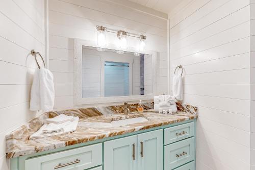 Yellow Rose – Gulf Shores, AL
