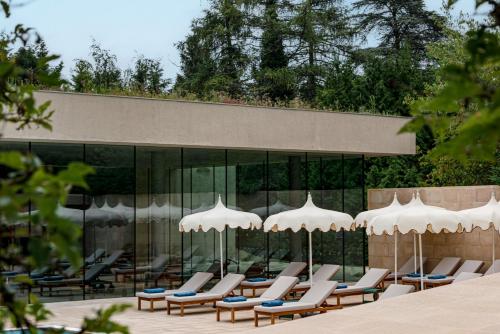 Cowley Manor Hotel - image 2
