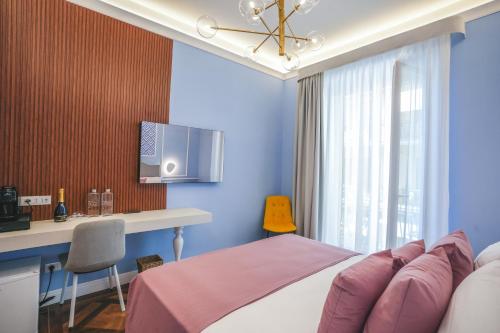 Deluxe Room room in Cafè Latino Suites