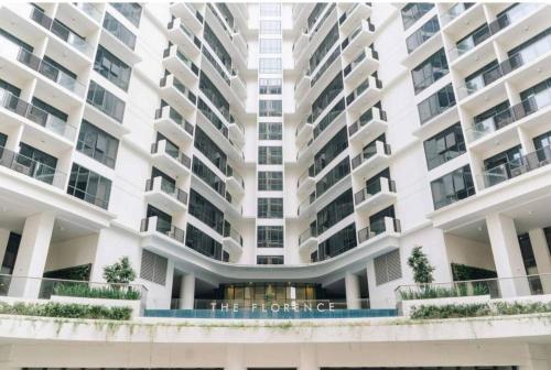 The Florence Condo McKinley Hill