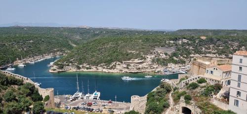 L'Escale chambres privées chez l'habitant JFDL (L'Escale chambres privees chez l'habitant JFDL) in โบนิฟาซิโอ