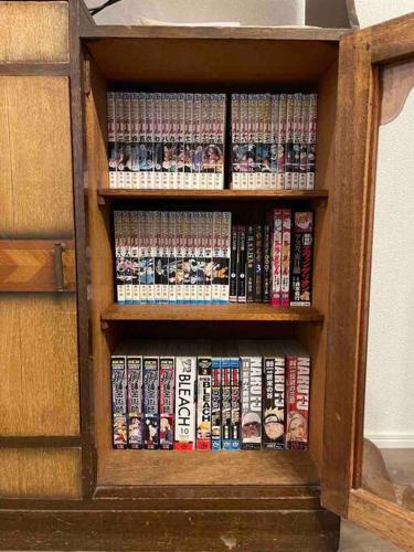 箱根湯本から一駅。大正〜昭和の家具に囲まれた、緑香るウッドテラスのある宿。高台から小田原の街を一望  箱根湯本から一駅。大正〜昭和の家具に囲まれた、緑香るウッドテラスのある宿。高台から小田原の街を一望