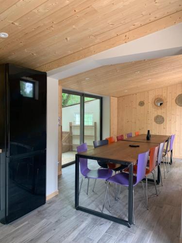 Koplietošanas atpūtas telpa ar TV, L'Auberge de Vaxergues in Saint-Affrique (Midi-Pyrenees)