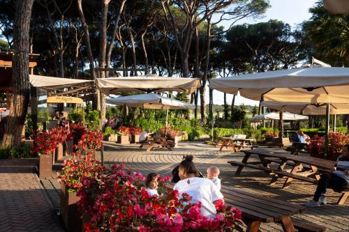 Restaurant, Fabulous Village in Ostia