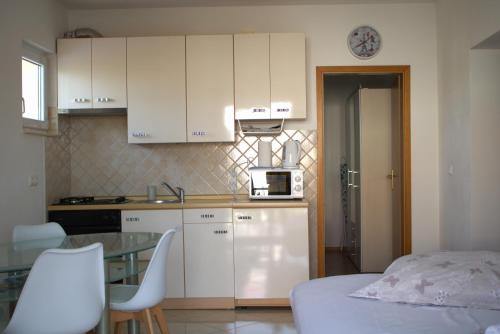 Andrea Apartments - image 4