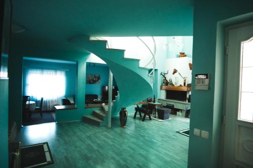 Three-Bedroom Villa image 7
