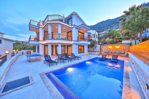 Samira Villas 4 deniz manzaralı