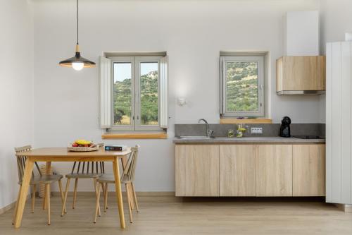 ห้องครัว, Margazi Areopolis Luxury Rooms in สปาร์ติ