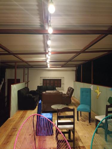 HOSTAL LA PAZ in Антигуа Гуатемала