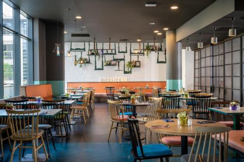 Jurys Inn Brighton - image 13