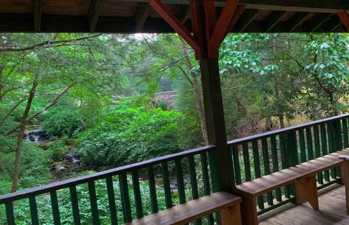 Beautiful Country Retreat - 40 guests! - image 10