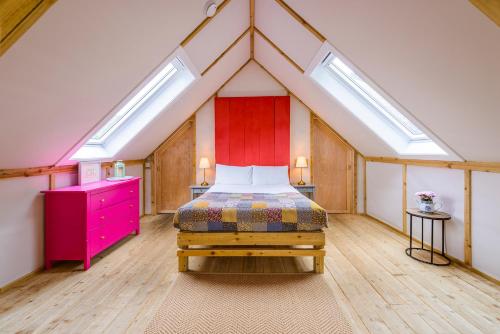 Killarney Glamping at the Grove, Suites and Lodges 4