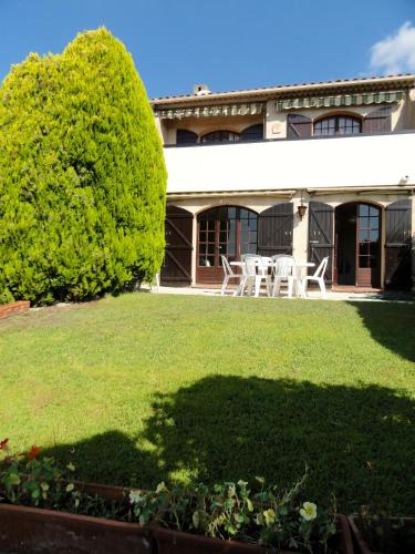 Maison de 2 chambres avec vue sur la mer piscine partagee et jardin clos a Mouans Sartoux - Location saisonnière - Mouans-Sartoux