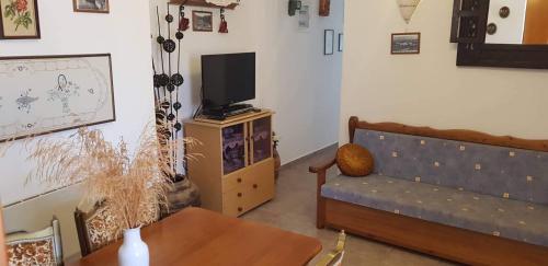LOURANTIANIKA HOUSE in Livadi (Cythera)