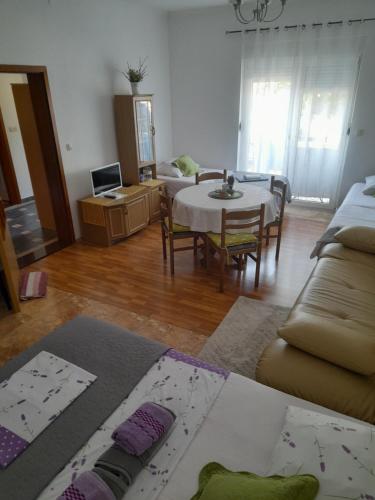 Apartman Rebeka - image 2