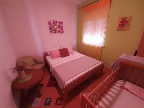 Apartman Rebeka - image 5