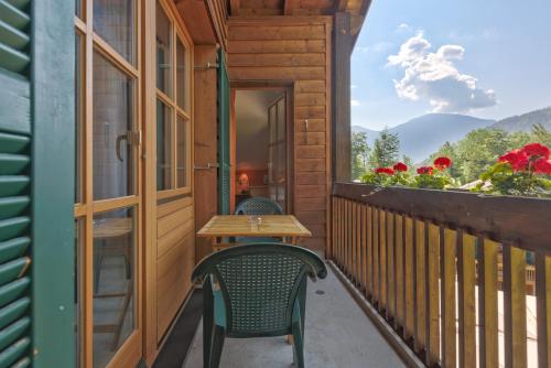 Alphotel Ettal Room Type - Double or Twin Room with Mountain View and shared Balcony