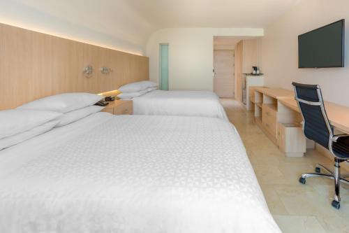 Guestroom, Four Points by Sheraton Barranquilla in Barranquilla