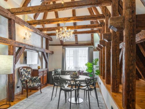 Chateau 9 - main image