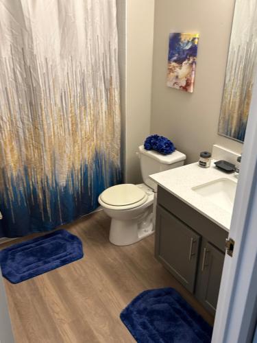 Cozy1 BDRM apartment Located In The Heart Of Downtown Oak Park by Glow & Explore in Oak Park, USA