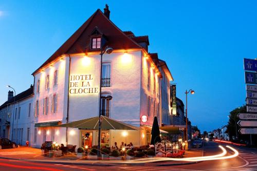 Hôtel de La Cloche - Hotel - Dole