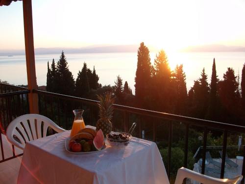  Aronis Apartments in Benitses