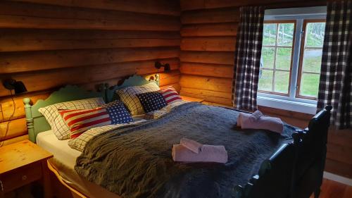 Cozy log cabin at beautiful Nystølsfjellet