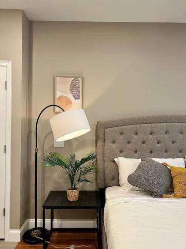 508 Urban Lifestyle king bed APT in Center CITY in Philadelphia, USA