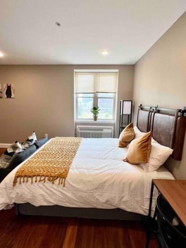 402 Stylish luxe Apt at center city self check-in in Philadelphia, USA