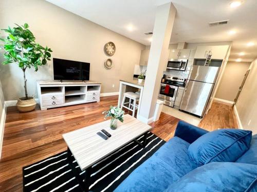 407 Sweetest cottage 1bed room Apt in center city in Philadelphia, USA