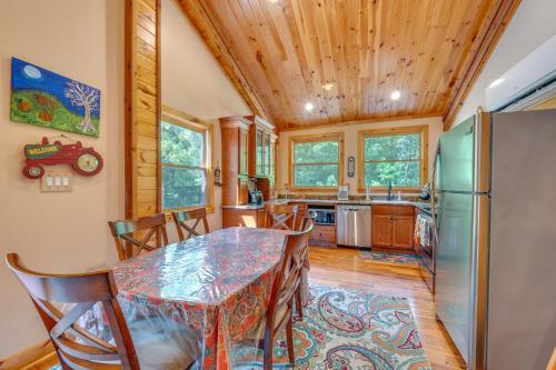 . Barn-Style Georgia Vacation Rental - Pet Friendly!
