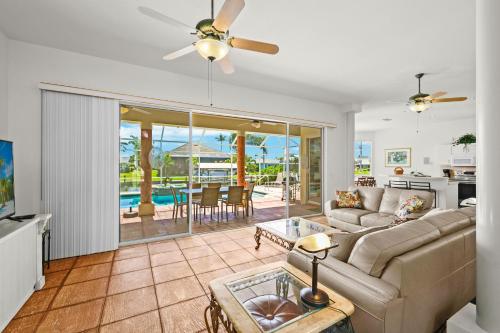 Quiet and relaxing waterfront paradise with direct access to the Gulf of Mexico, Villa Just for Sun detail